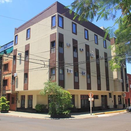 Hotel Vanderloo Posadas Bagian luar foto