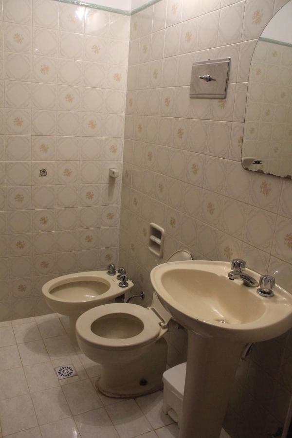 Hotel Vanderloo Posadas Bagian luar foto
